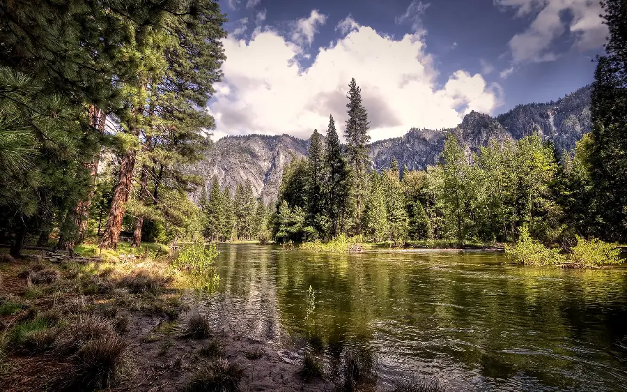 Beautiful and spectacular romantic natural scenery with full HD quality