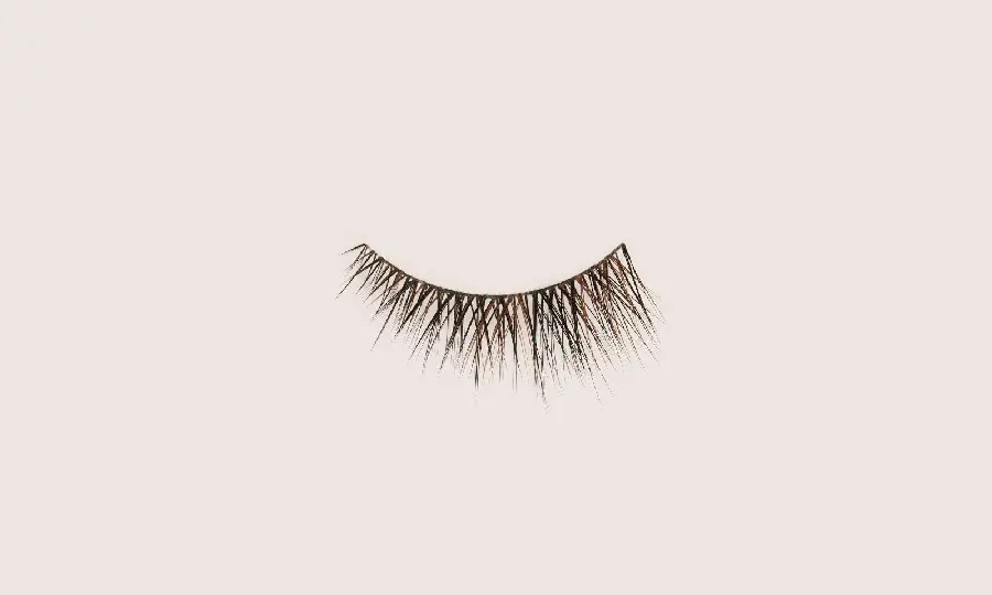 Download image of natural eyelash implantation for free 