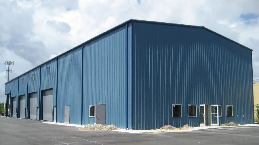 Photo of a sturdy building with a steel frame similar to a toy building Papchi
