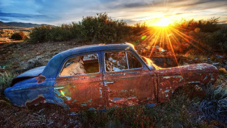 Special image of a very worn out car for printing on a mouse pad