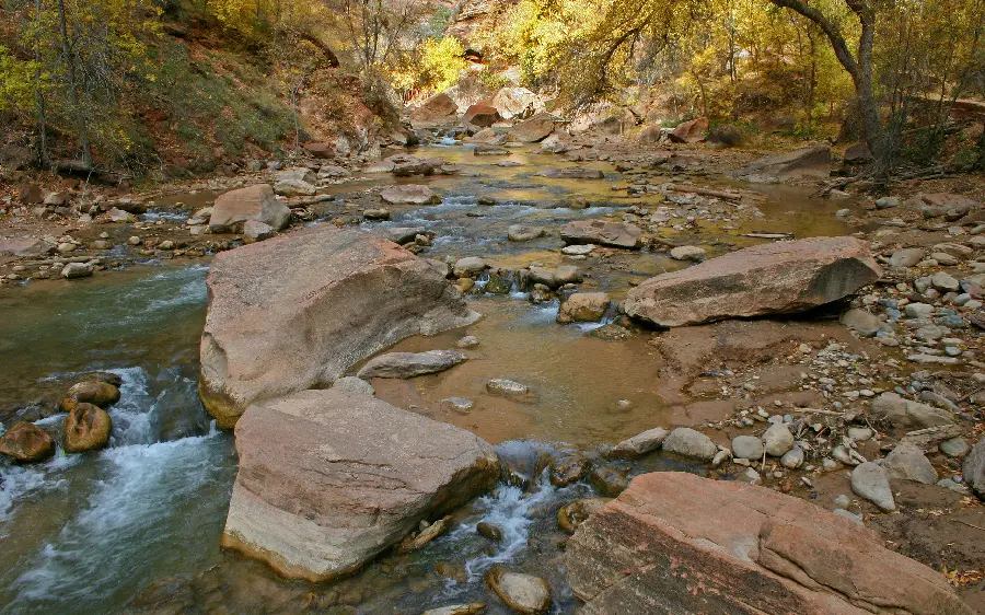 Small and shallow river of Yesavol, a popular tourist attraction 