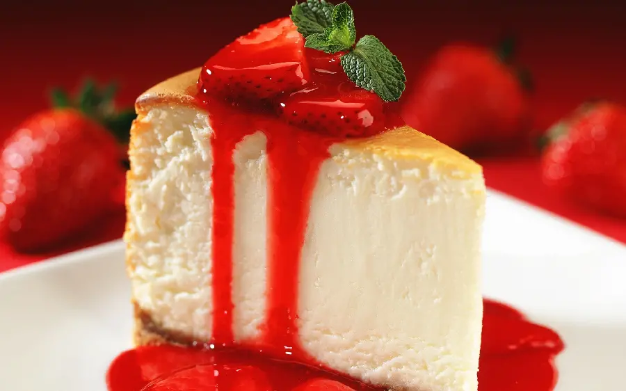 Delicious wallpaper of sliced ​​strawberry cake FULL HD