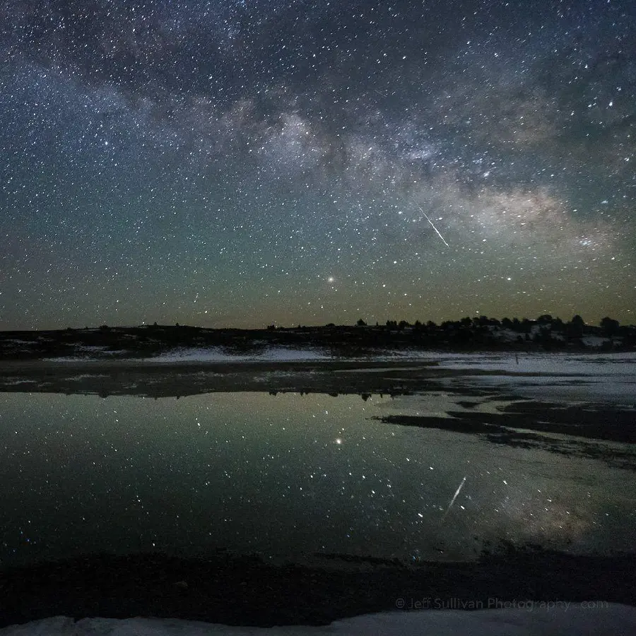 Wallpaper of the Peak of the Lyrid Meteor Shower from April 21st to 22nd Professional Photographer and Jeff Sullivan's Adventure