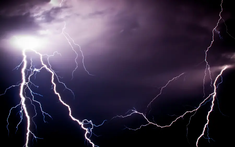 Spectacular and attractive lightning design wallpaper for all types of phones