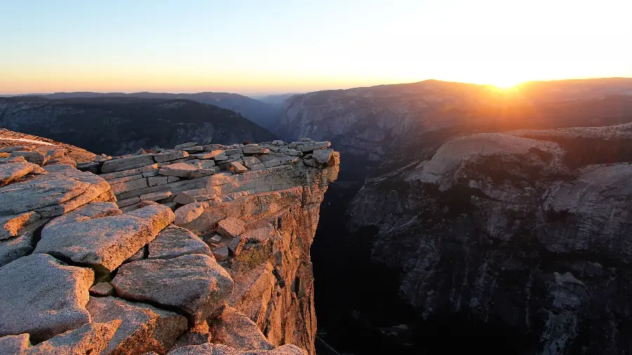 Download a very beautiful picture of natural stone with a sunset sky