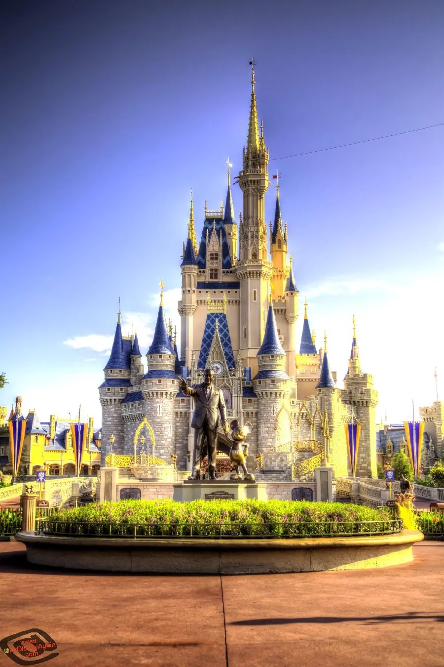 Quality Wallpaper from the Walt Disney Collection for Your Phone