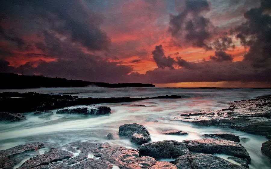 Romantic and dreamy sea beach wallpaper for Telegram, WhatsApp and Insta profiles
