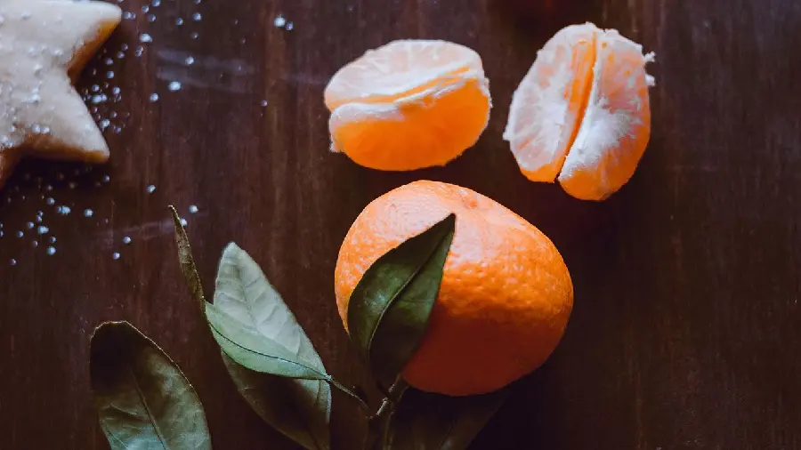 Lovely profile picture with autumn theme of delicious tangerines