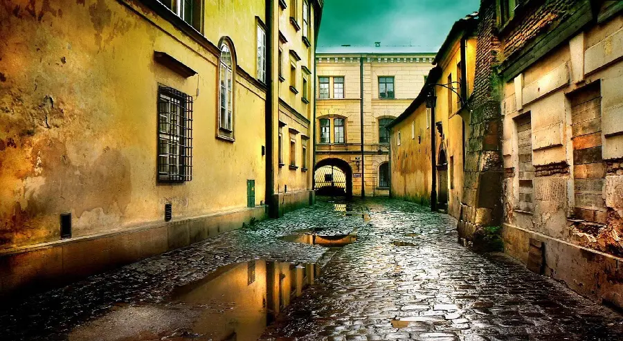Amazing and spectacular background of a beautiful alley in HD quality
