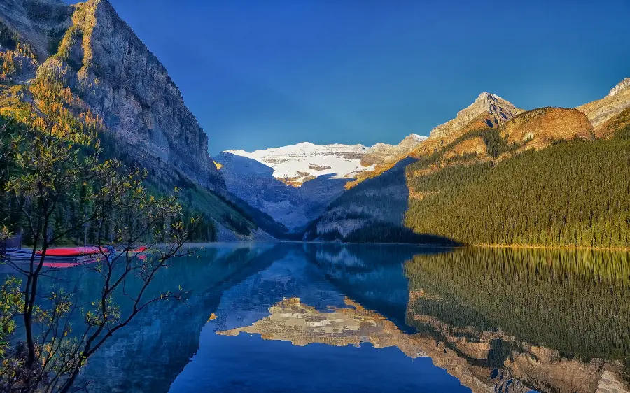 Beautiful photo of the natural attraction and Banff National Park located in Canada