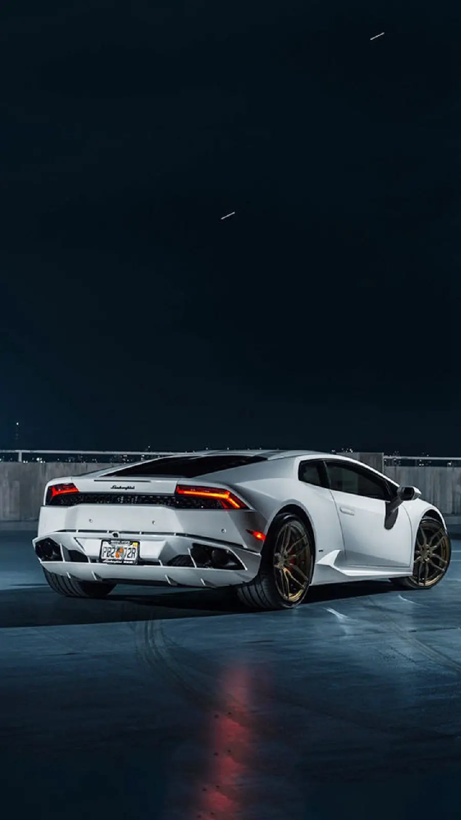 The best Lamborghini Huracan car design wallpaper full HD 
