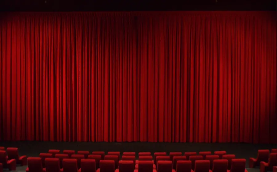 Free wallpaper of the theater curtain in high quality