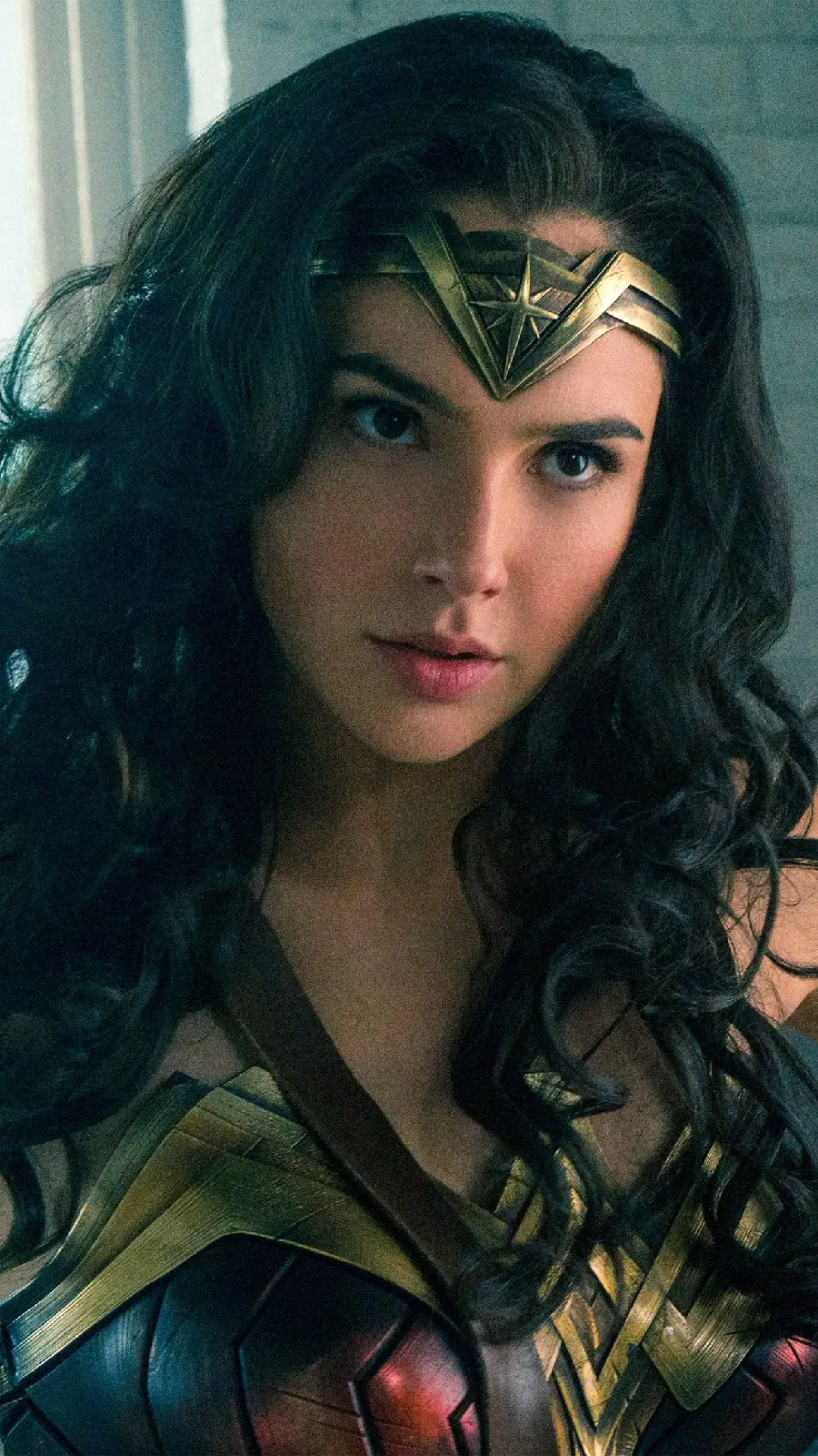 Beautiful and attractive Wonder Woman movie image in HD quality for background 