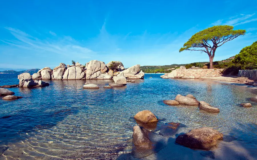 Spectacular wallpaper for the monitor with a beautiful and attractive view