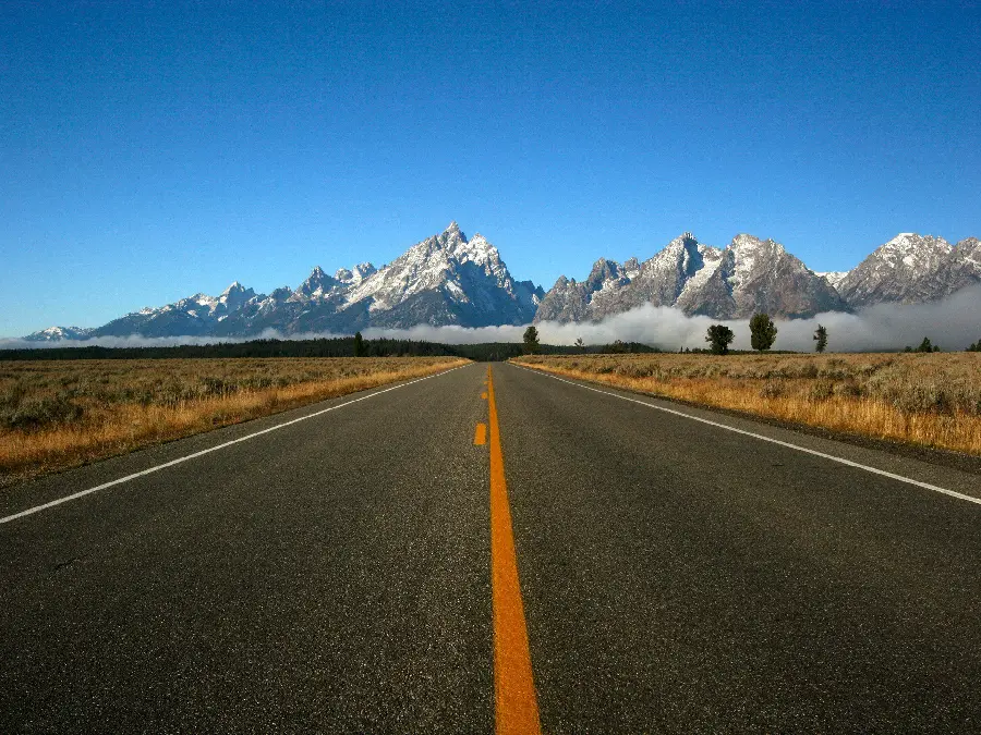 Photo taken from a deserted road with a stunning view