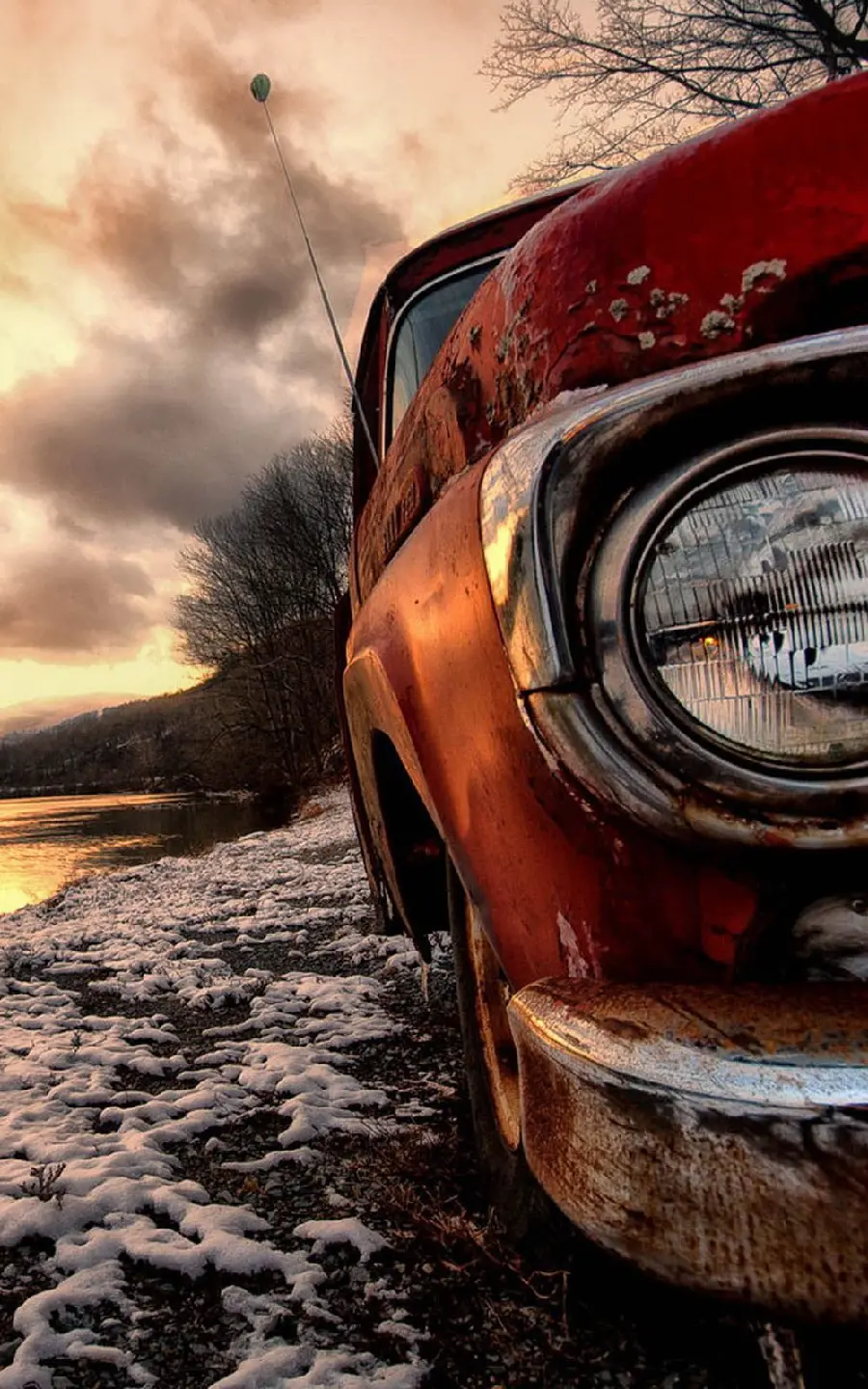 Boyish background photo for the phone of an old car Full HD