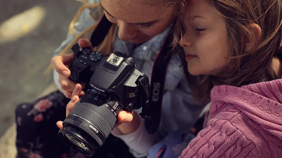 Canon Fujifilm X-S digital camera highlight cover photo for professional video shooting