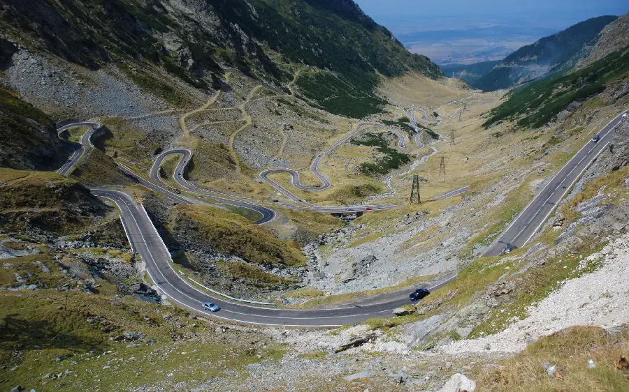 Amazing photo of a strange road in Romania for tourists