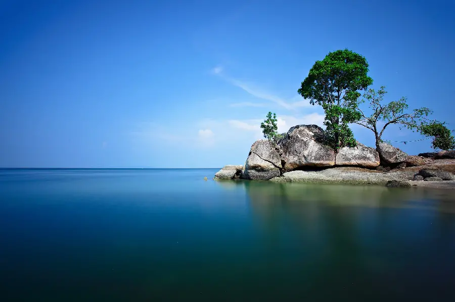 The most visited wallpaper for desktop and computer from the island in the middle of the sea