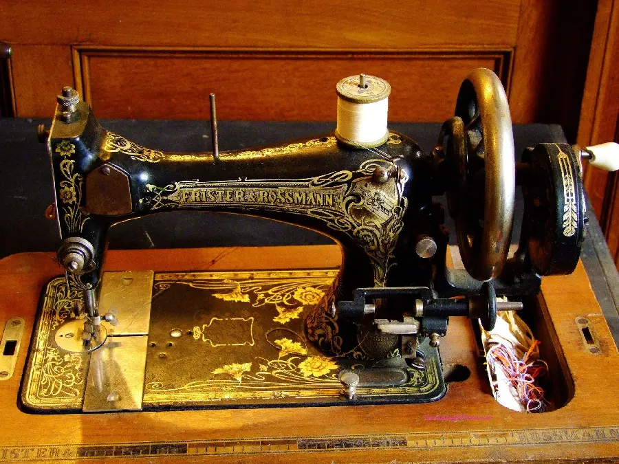 Photo of a Fister Rossman sewing machine for poster printing in production