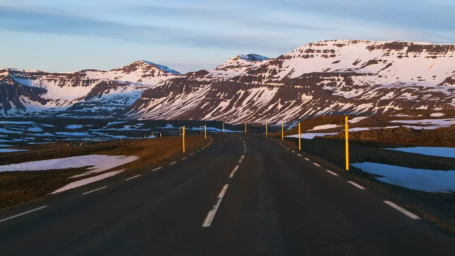 Download a very beautiful and special photo of the road in the winter season in high quality 