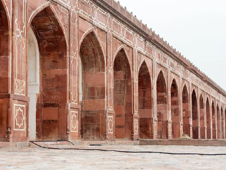 Photo of the masterpiece of Iranian architecture called the Homayoun Garden
