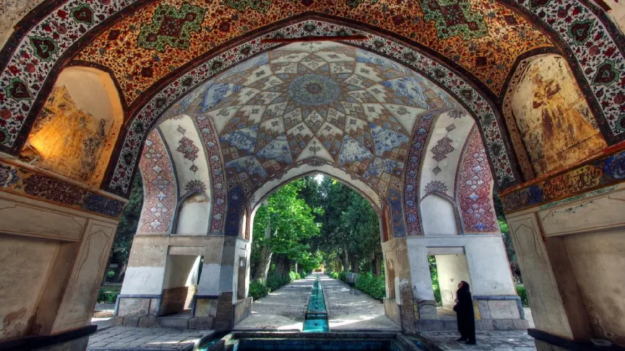 Beautiful image of the Fin Garden of Iranian architecture registered in the UNESCO World Heritage