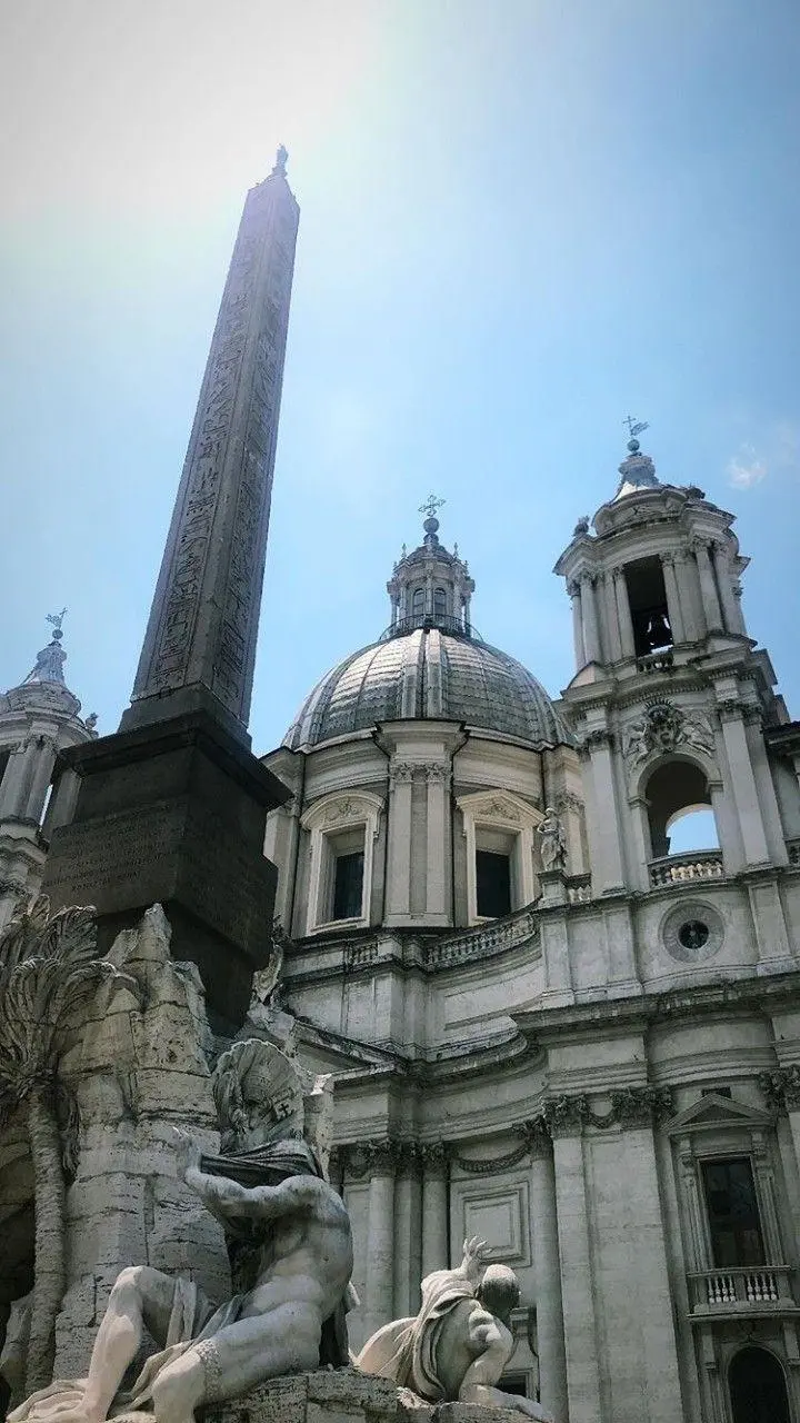 Download the beautiful and modern photo of the spectacular architecture of a historical monument in Europe 