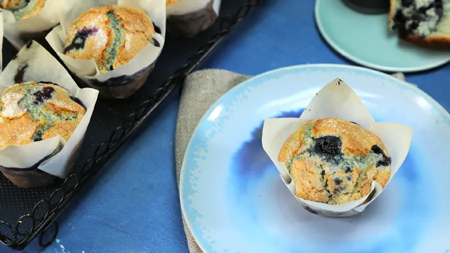 Free download of delicious blueberry muffin wallpaper
