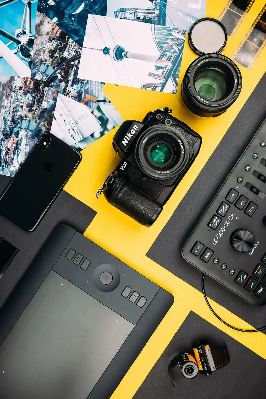 Camera design wallpapers and backgrounds for professional photographers