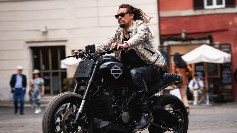 Gangster Wallpaper of Jason Momoa Riding a Motorcycle in the Fast and Furious Movie