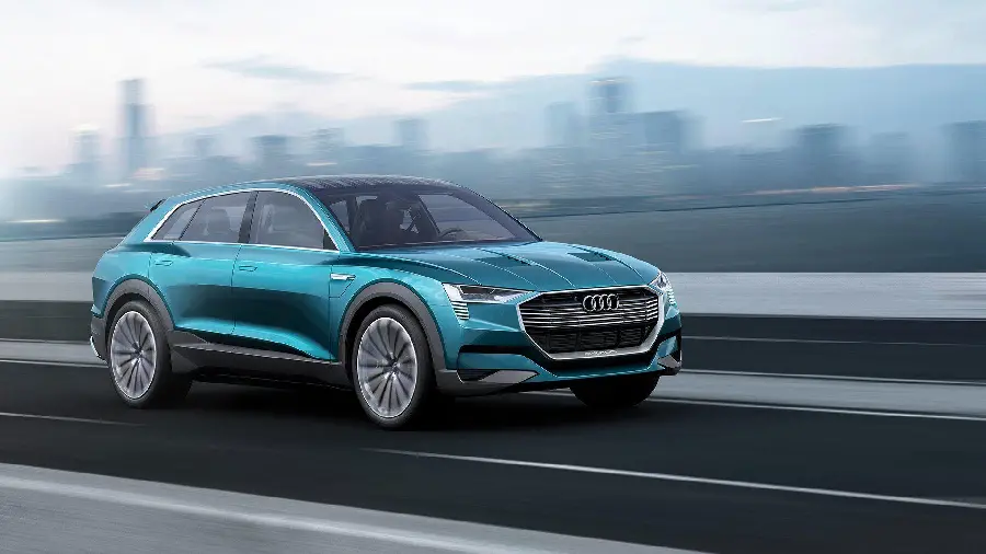 Download a photo of the first electric and hybrid SUV 