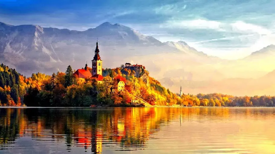 Autumn design wallpaper with a dreamy and delightful view for your desktop