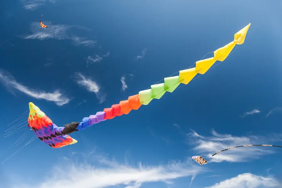 Download free rainbow kite background photo 
