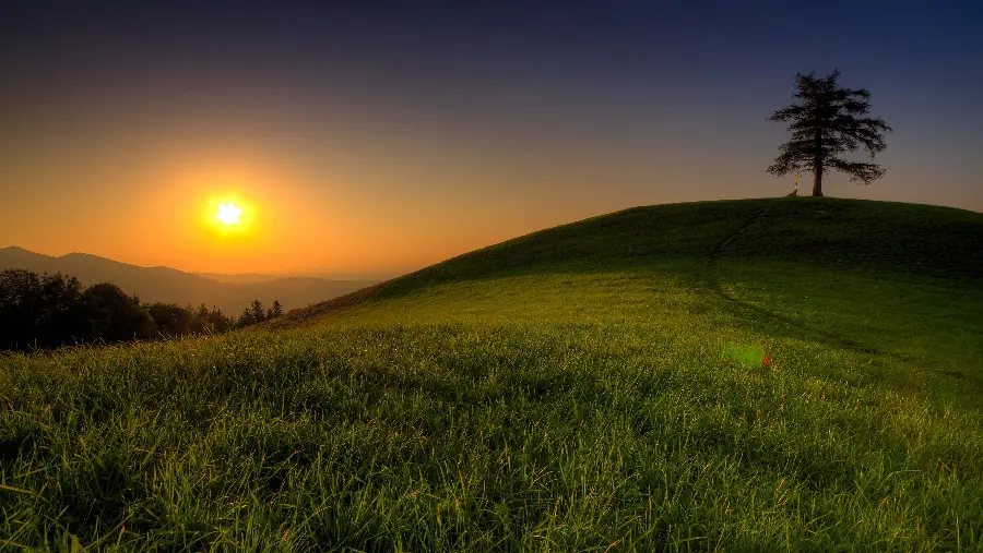 Sunset with a beautiful view and Spectacular with direct link 