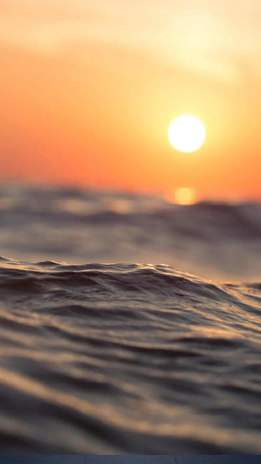 Download an incredibly beautiful and spectacular sunset wallpaper in HD quality