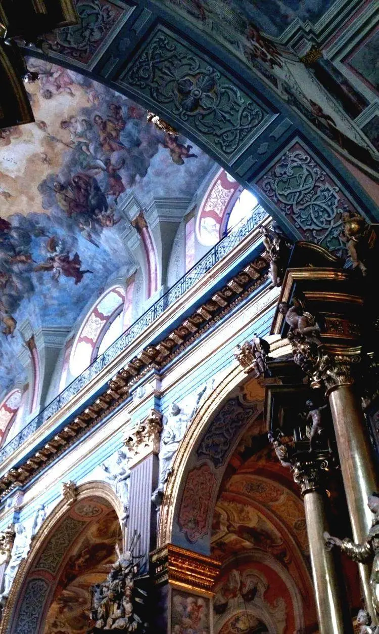 A very beautiful photo of Renaissance architecture in HD quality for background 