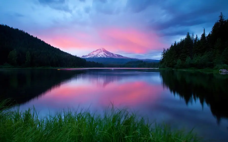 Download stock of nature and amazing landscape for printing on the cover of the notebook