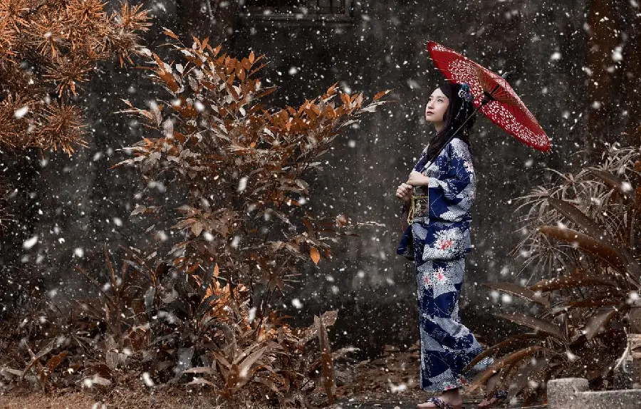 The cutest romantic and romantic graphic image of a snowman in winter
