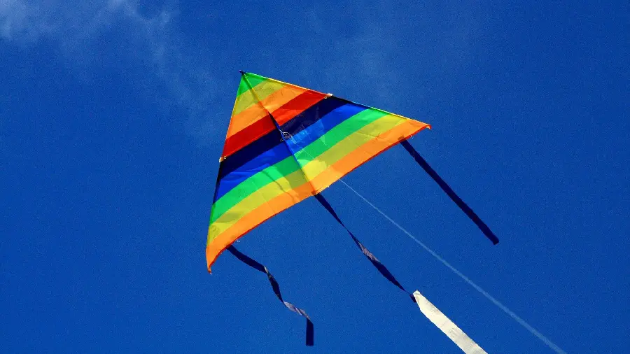 Desktop wallpaper with a beautiful and colorful kite design