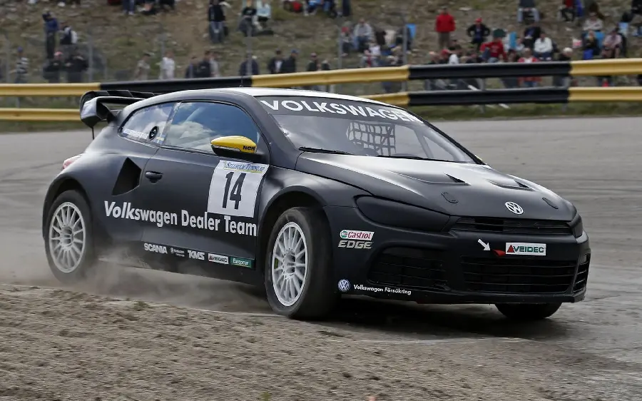 Profile of a boy in a rally cross competition for young athletes