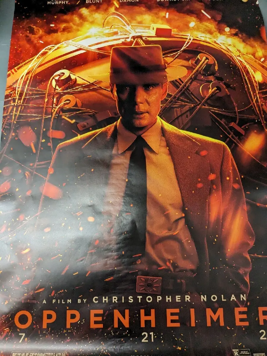 A cool photo of the promotional cover of the film Oppenheimer by Christopher Nolan with high quality 