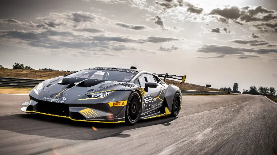 Download high quality Lamborghini Huracan photo for background and profile 