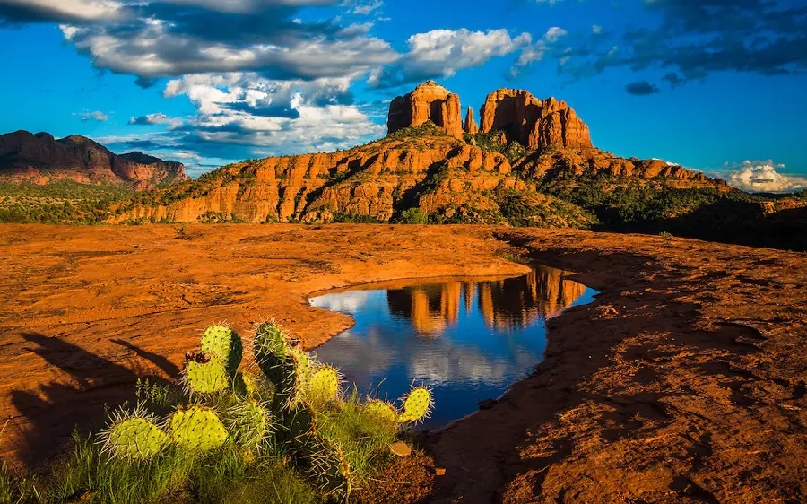 Download an incredibly beautiful wallpaper of smooth and natural stones Beautiful