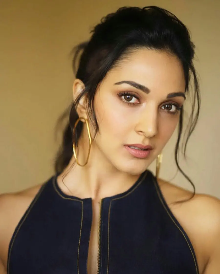 Gorgeous photo of Kiara Advani in the movie M.S. Dhoni: The Untold Story