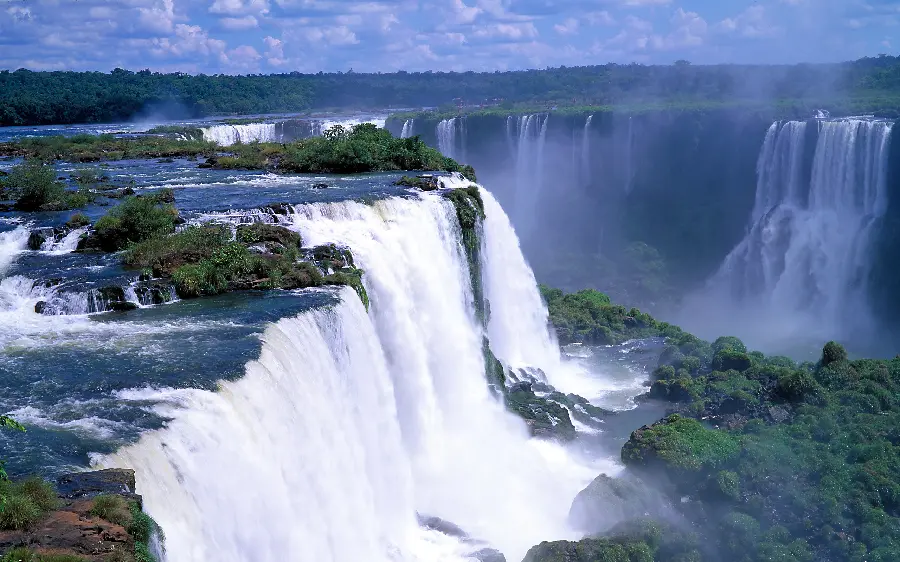 Download amazing and extraordinary photos of Niagara Falls