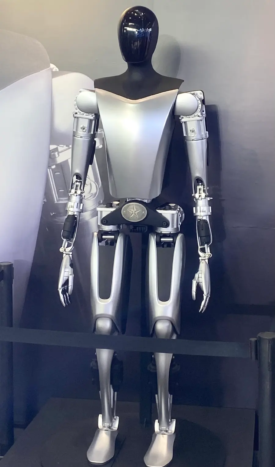 Photo of Optimus Tesla robot, a humanoid robot in the future