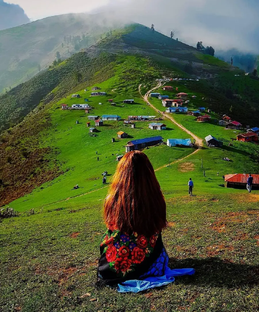 Download the wallpaper of the lush and pleasant nature of Gilan