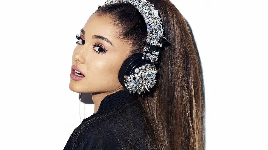 New photo of Ariana Grande on a white background