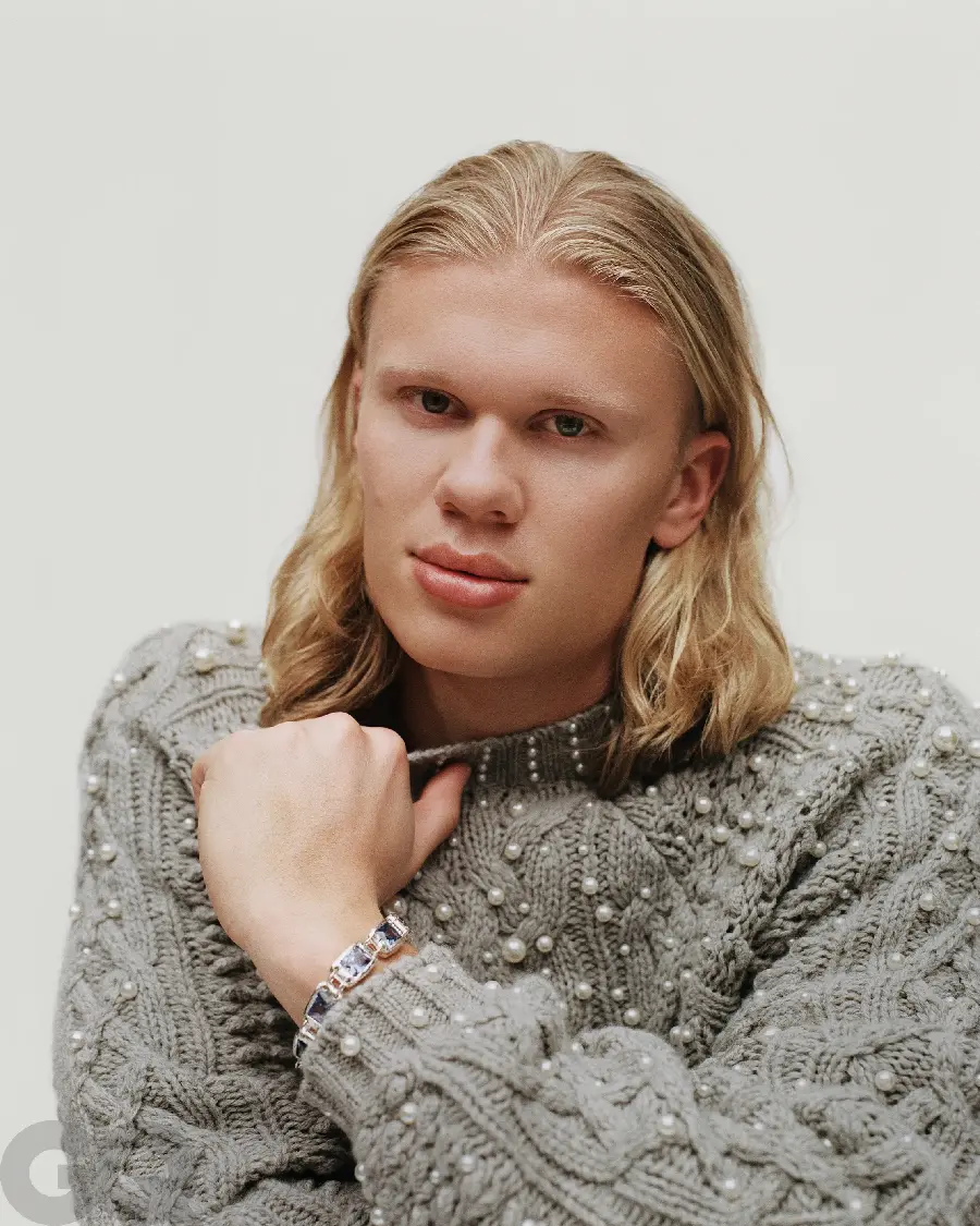 The best photo of Erling Haaland for wallpaper and profile